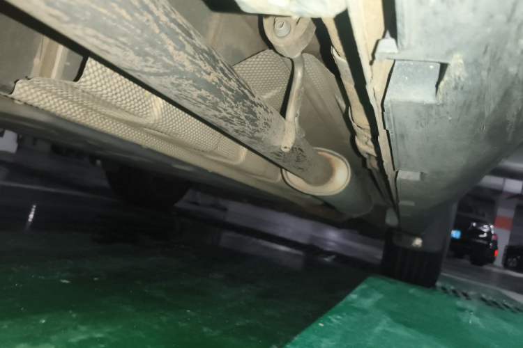 Used BYD Tang New Energy 2023 DM-i Champion Edition 112KM Prestige Model Chassis Rear Right