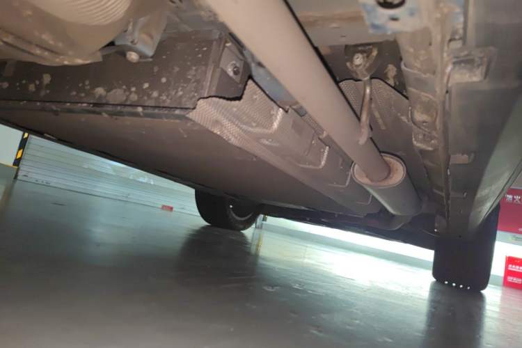 Used BYD Tang New Energy 2023 DM-i Champion Edition 112KM Prestige Model Chassis Rear Right