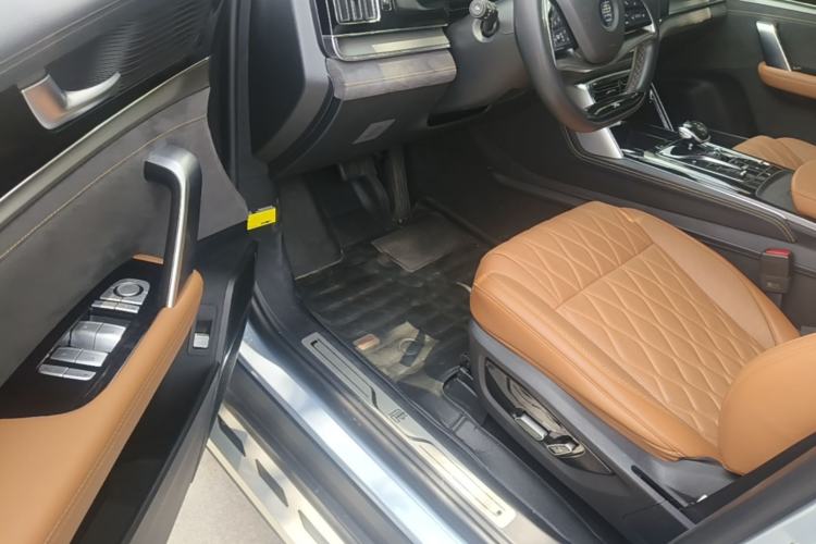 Used BYD Tang New Energy 2023 DM-i Champion Edition 112KM Prestige Model Driver Seat