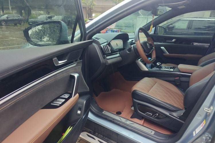 Used BYD Tang New Energy 2023 DM-i Champion Edition 112KM Prestige Model Driver Seat