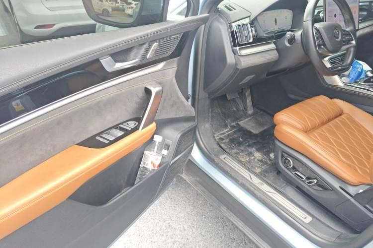 Used BYD Tang New Energy 2023 DM-i Champion Edition 112KM Prestige Model Driver Seat