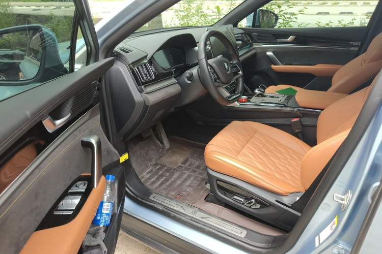 Used BYD Tang New Energy 2023 DM-i Champion Edition 112KM Prestige Model Driver Seat