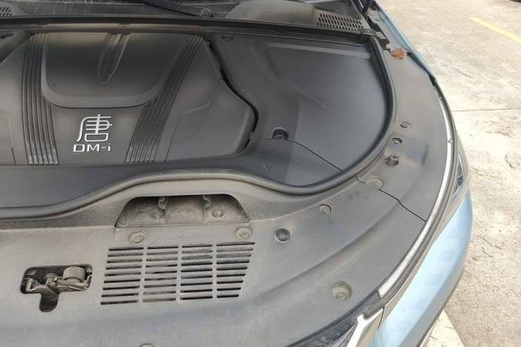 Used BYD Tang New Energy 2023 DM-i Champion Edition 112KM Prestige Model Engine Bay Left