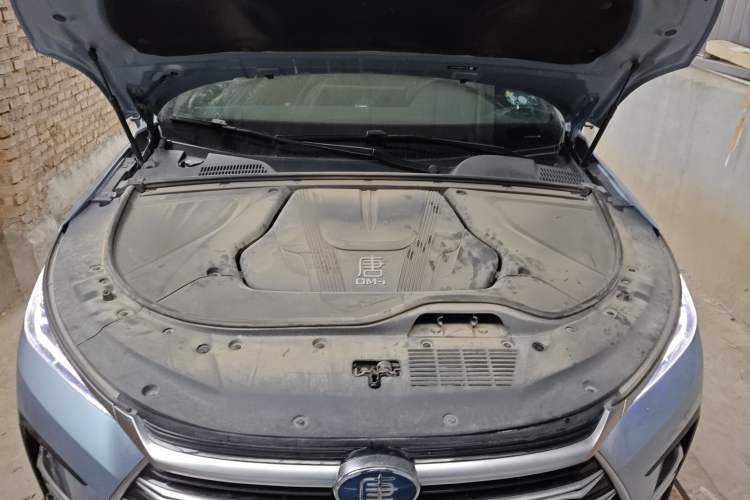 Used BYD Tang New Energy 2023 DM-i Champion Edition 112KM Prestige Model Engine Bay