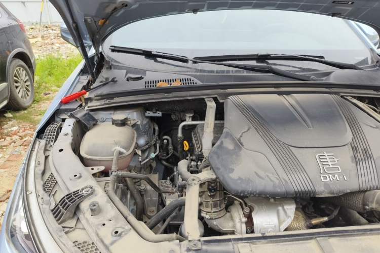 Used BYD Tang New Energy 2023 DM-i Champion Edition 112KM Prestige Model Engine Bay Right