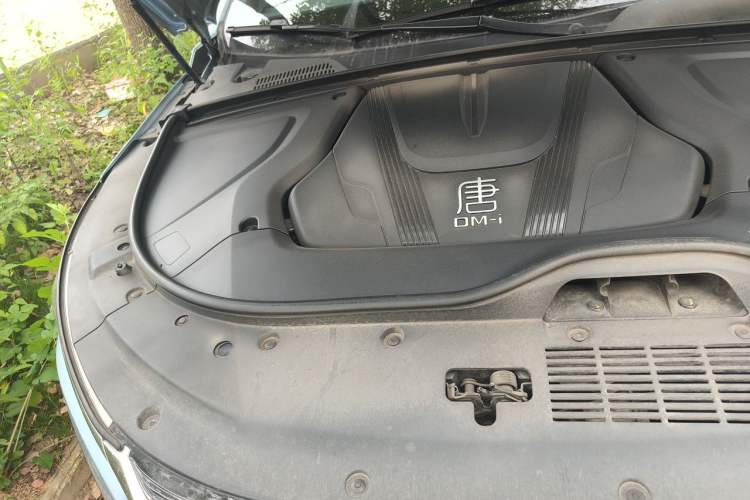 Used BYD Tang New Energy 2023 DM-i Champion Edition 112KM Prestige Model Engine Bay Right