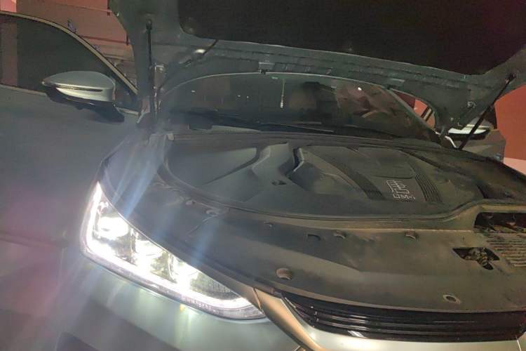 Used BYD Tang New Energy 2023 DM-i Champion Edition 112KM Prestige Model Engine Bay Right
