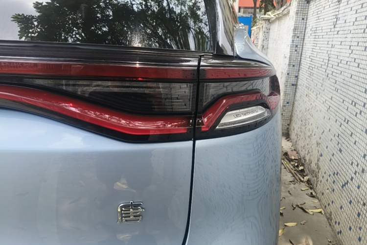 Used BYD Tang New Energy 2023 DM-i Champion Edition 112KM Prestige Model Exterior 1
