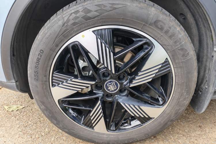 Used BYD Tang New Energy 2023 DM-i Champion Edition 112KM Prestige Model Exterior 7