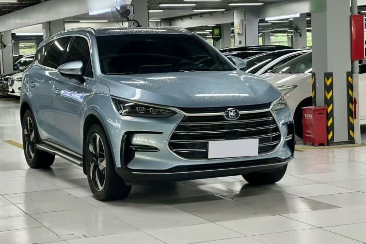 Used BYD Tang New Energy 2023 DM-i Champion Edition 112KM Prestige Model Front Right 45 Deg