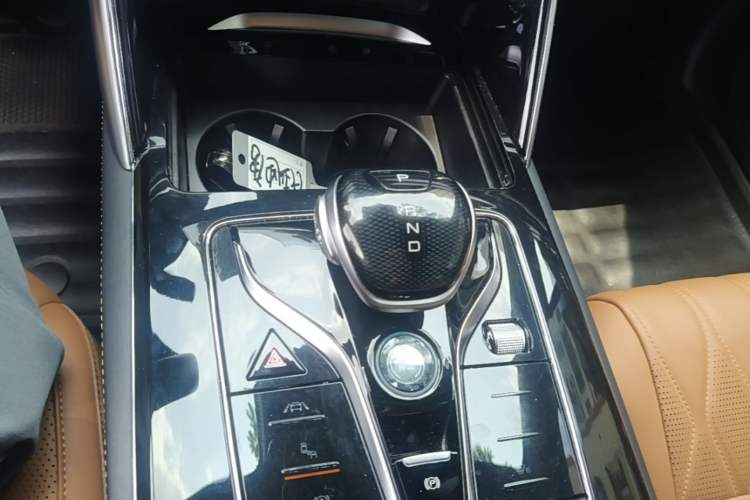 Used BYD Tang New Energy 2023 DM-i Champion Edition 112KM Prestige Model Gear Lever