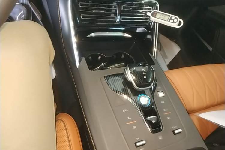 Used BYD Tang New Energy 2023 DM-i Champion Edition 112KM Prestige Model Gear Lever