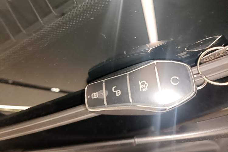 Used BYD Tang New Energy 2023 DM-i Champion Edition 112KM Prestige Model Interior 1