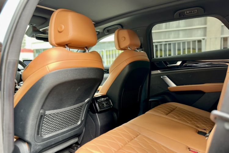 Used BYD Tang New Energy 2023 DM-i Champion Edition 112KM Prestige Model Interior 6