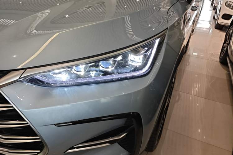 Used BYD Tang New Energy 2023 DM-i Champion Edition 112KM Prestige Model Left Front Headlight