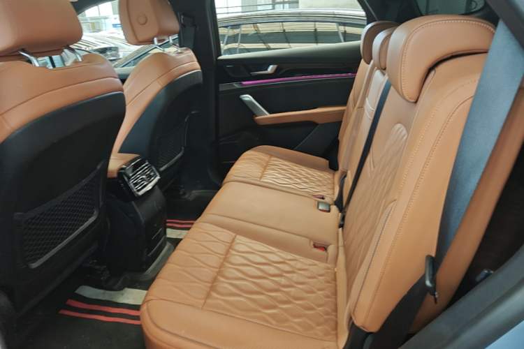 Used BYD Tang New Energy 2023 DM-i Champion Edition 112KM Prestige Model Left Rear Seat