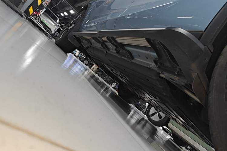 Used BYD Tang New Energy 2023 DM-i Champion Edition 112KM Prestige Model Left Side Sill