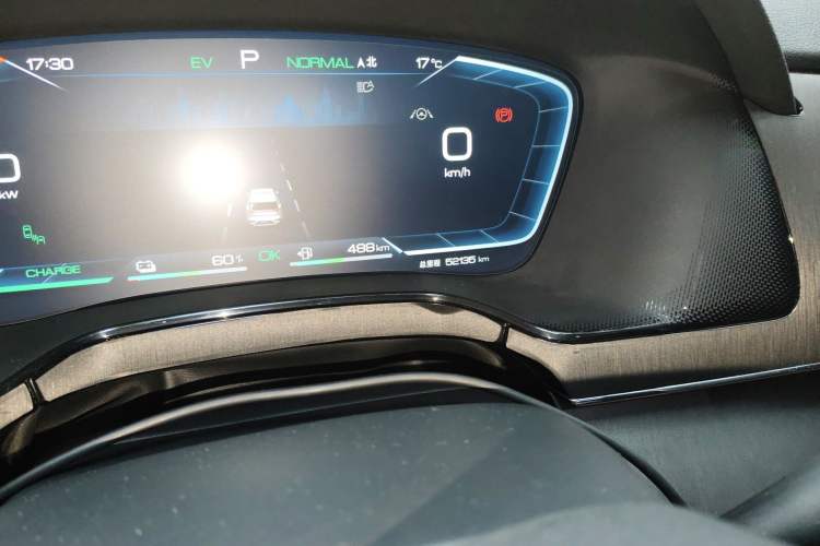 Used BYD Tang New Energy 2023 DM-i Champion Edition 112KM Prestige Model Odometer Close Up