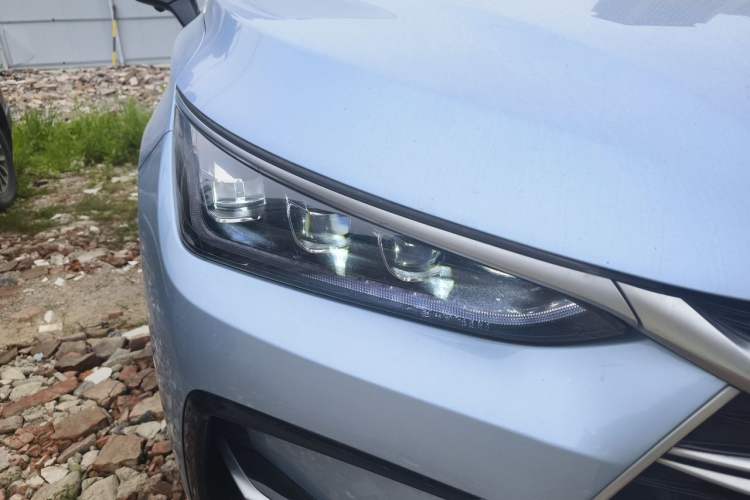 Used BYD Tang New Energy 2023 DM-i Champion Edition 112KM Prestige Model Right Front Headlight