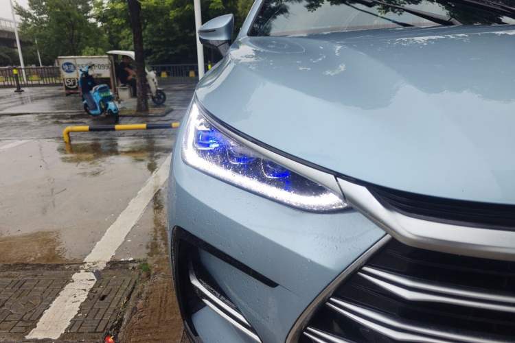 Used BYD Tang New Energy 2023 DM-i Champion Edition 112KM Prestige Model Right Front Headlight