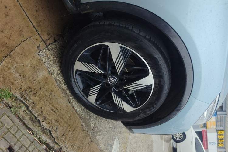 Used BYD Tang New Energy 2023 DM-i Champion Edition 112KM Prestige Model Right Front Wheel Hub