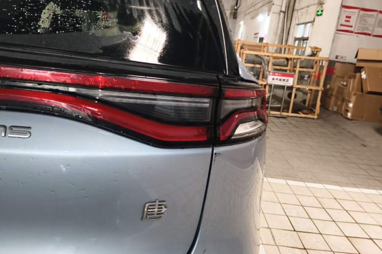 Used BYD Tang New Energy 2023 DM-i Champion Edition 112KM Prestige Model Right Rear Taillight