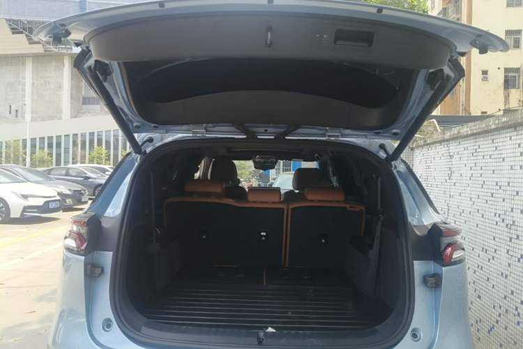 Used BYD Tang New Energy 2023 DM-i Champion Edition 112KM Prestige Model Trunk