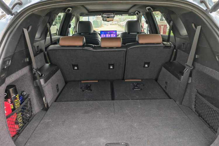 Used BYD Tang New Energy 2023 DM-i Champion Edition 112KM Prestige Model Trunk