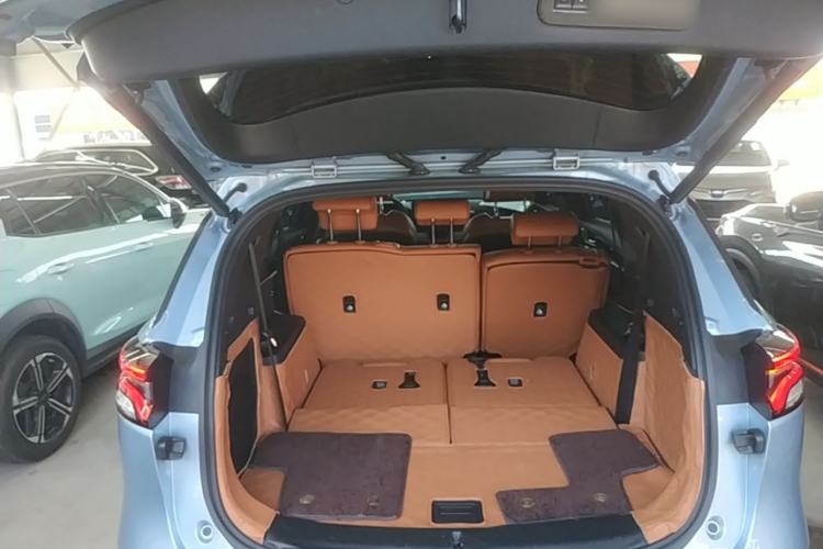 Used BYD Tang New Energy 2023 DM-i Champion Edition 112KM Prestige Model Trunk