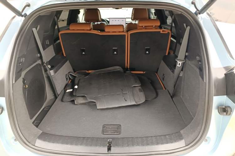 Used BYD Tang New Energy 2023 DM-i Champion Edition 112KM Prestige Model Trunk