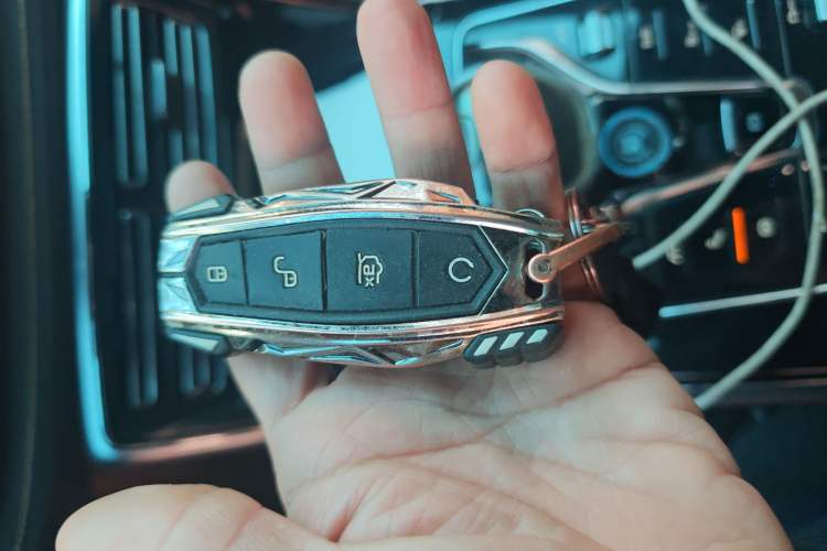 Used BYD Tang New Energy 2023 DM-i Champion Edition 112KM Prestige Model Vehicle Key
