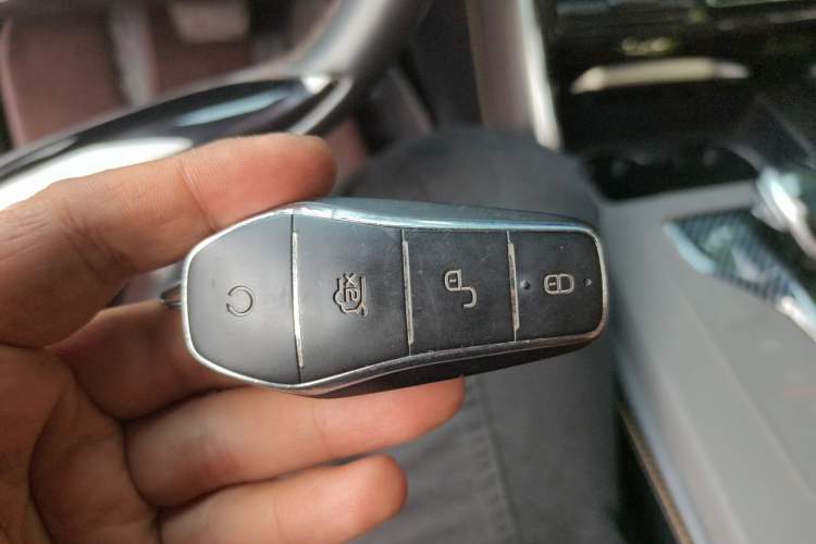 Used BYD Tang New Energy 2023 DM-i Champion Edition 112KM Prestige Model Vehicle Key
