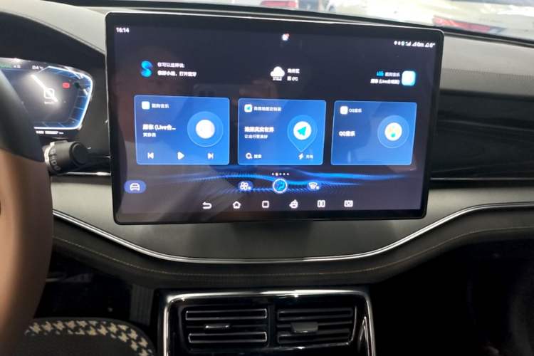 Used BYD Tang New Energy 2023 DM-i Champion Edition 112KM Prestige Model Audio And AC Panel
