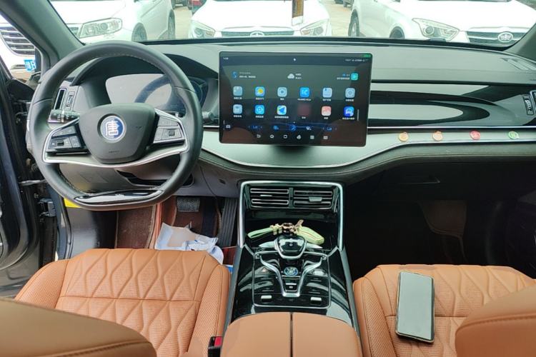Used BYD Tang New Energy 2023 DM-i Champion Edition 112KM Prestige Model Center Console