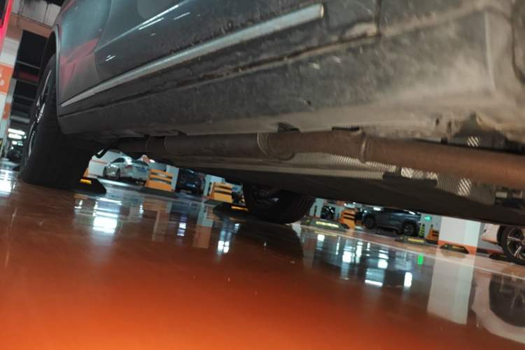 Used BYD Tang New Energy 2023 DM-i Champion Edition 112KM Prestige Model Chassis Front Right
