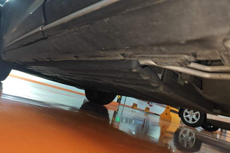 Used BYD Tang New Energy 2023 DM-i Champion Edition 112KM Prestige Model Chassis Rear Left