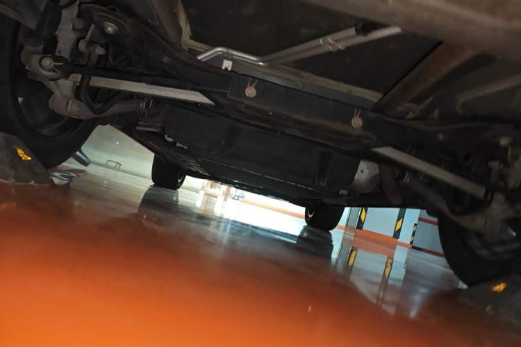 Used BYD Tang New Energy 2023 DM-i Champion Edition 112KM Prestige Model Chassis Rear