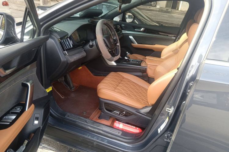 Used BYD Tang New Energy 2023 DM-i Champion Edition 112KM Prestige Model Driver Seat