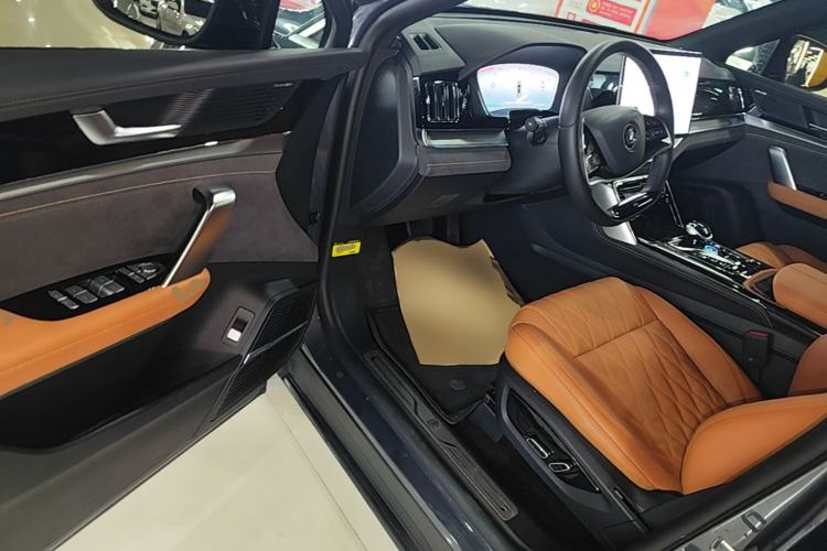 Used BYD Tang New Energy 2023 DM-i Champion Edition 112KM Prestige Model Driver Seat