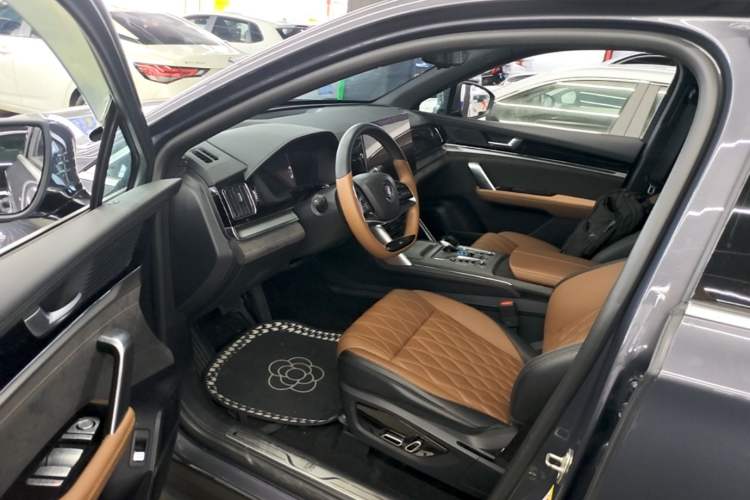 Used BYD Tang New Energy 2023 DM-i Champion Edition 112KM Prestige Model Driver Seat