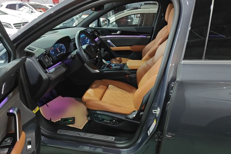 Used BYD Tang New Energy 2023 DM-i Champion Edition 112KM Prestige Model Driver Seat