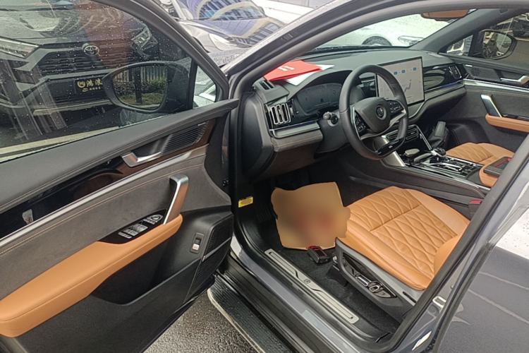 Used BYD Tang New Energy 2023 DM-i Champion Edition 112KM Prestige Model Driver Seat