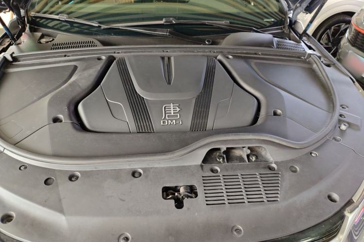 Used BYD Tang New Energy 2023 DM-i Champion Edition 112KM Prestige Model Engine Bay
