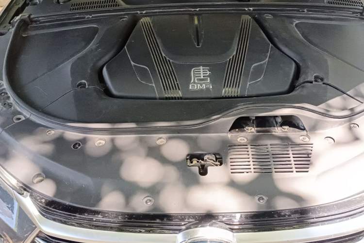Used BYD Tang New Energy 2023 DM-i Champion Edition 112KM Prestige Model Engine Bay
