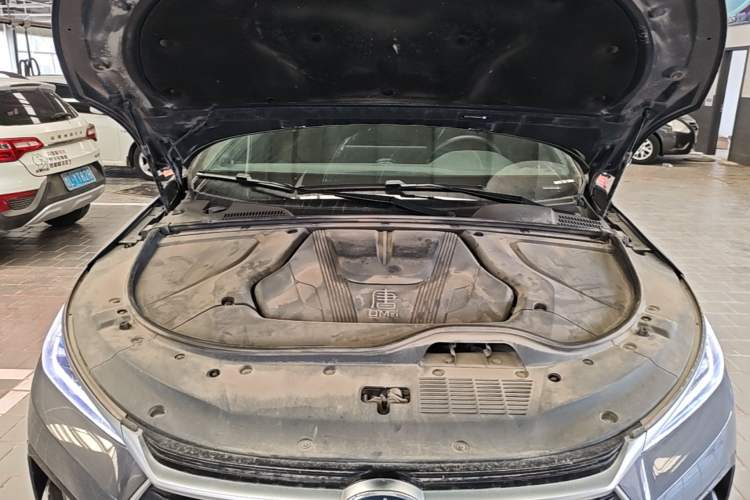 Used BYD Tang New Energy 2023 DM-i Champion Edition 112KM Prestige Model Engine Bay