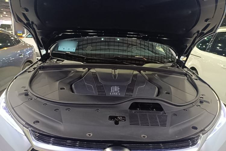 Used BYD Tang New Energy 2023 DM-i Champion Edition 112KM Prestige Model Engine Bay