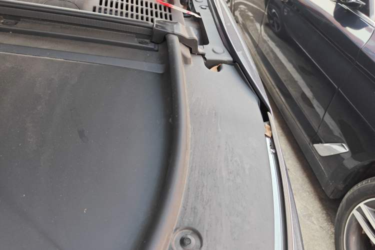 Used BYD Tang New Energy 2023 DM-i Champion Edition 112KM Prestige Model Engine Bay Left