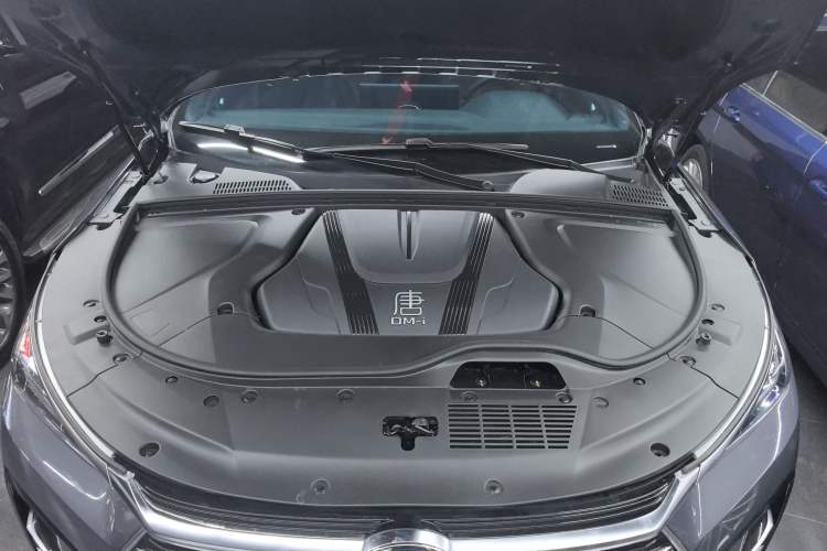 Used BYD Tang New Energy 2023 DM-i Champion Edition 112KM Prestige Model Engine Bay