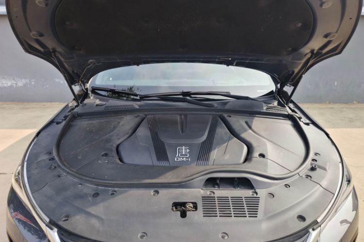 Used BYD Tang New Energy 2023 DM-i Champion Edition 112KM Prestige Model Engine Bay