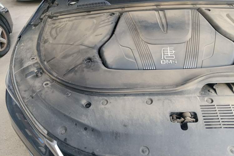Used BYD Tang New Energy 2023 DM-i Champion Edition 112KM Prestige Model Engine Bay Right